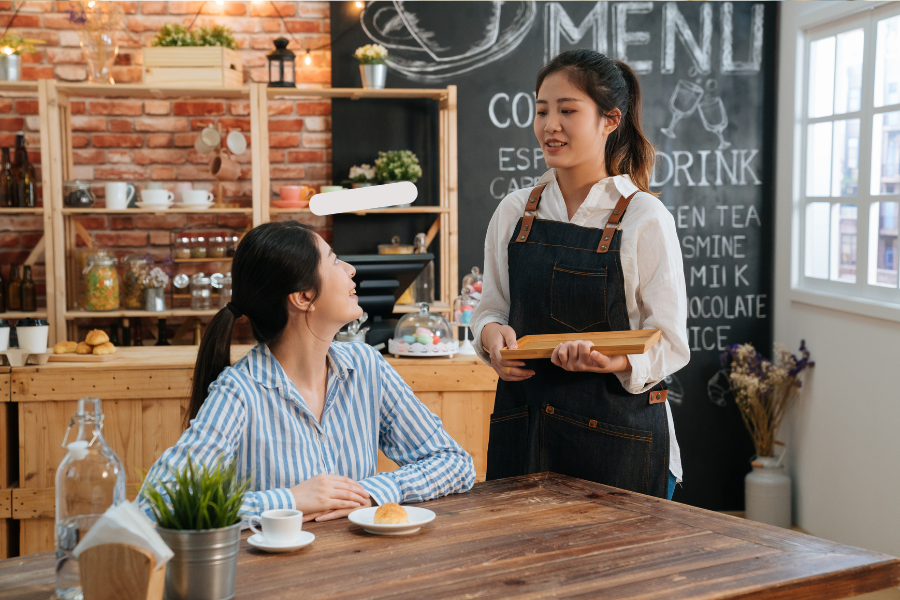 LINE　スタッフ　接客